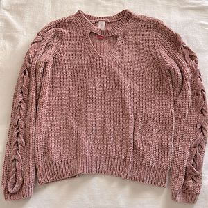 🩷No Boundaries Jr Size S(3-5) Sweater with cute neckline and braid on sleeve…